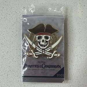 🏰 Disney Pirates of the Caribbean Collectible Pin 2003 Black Pearl Edition